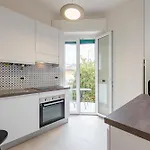Апартаменты Joivy Blissful Flat For 6, Close To The Санта-Маргерита-Лигуре