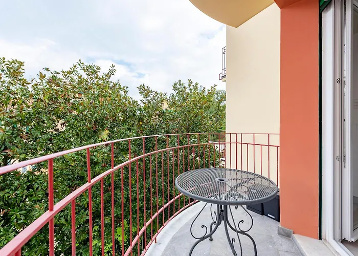 Joivy Blissful Flat For 6, Close To The Santa Margherita Ligure